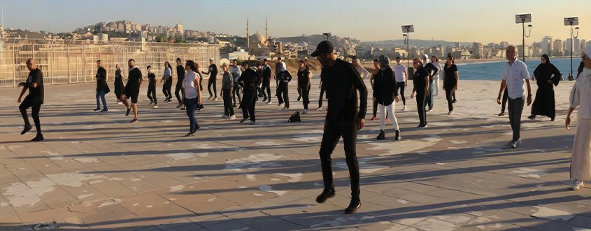 dancing-off-canvas-landscape-outdoor